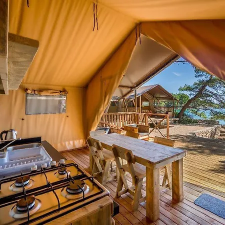 Camping Le Moulin Des Iscles Kemp 3*